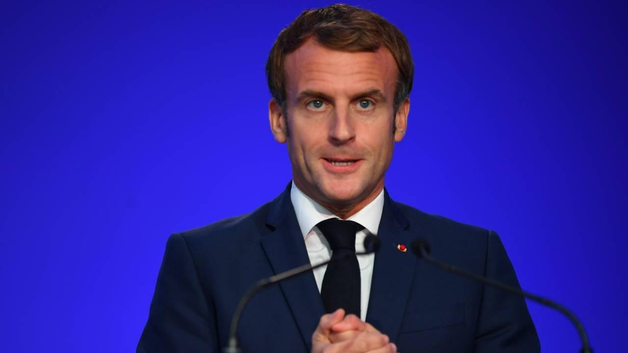 Macron’dan algoritmalara şeffaflık çağrısı