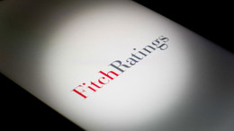 Fitch, Türkiye bankacılık görünümünü düşürdü