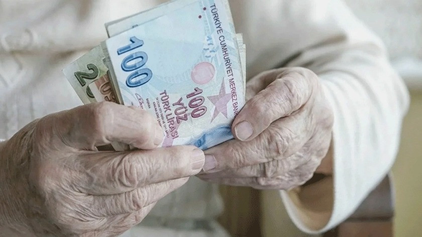 Emeklilerin ikramiye ve maaş ödeme tarihleri belli oldu