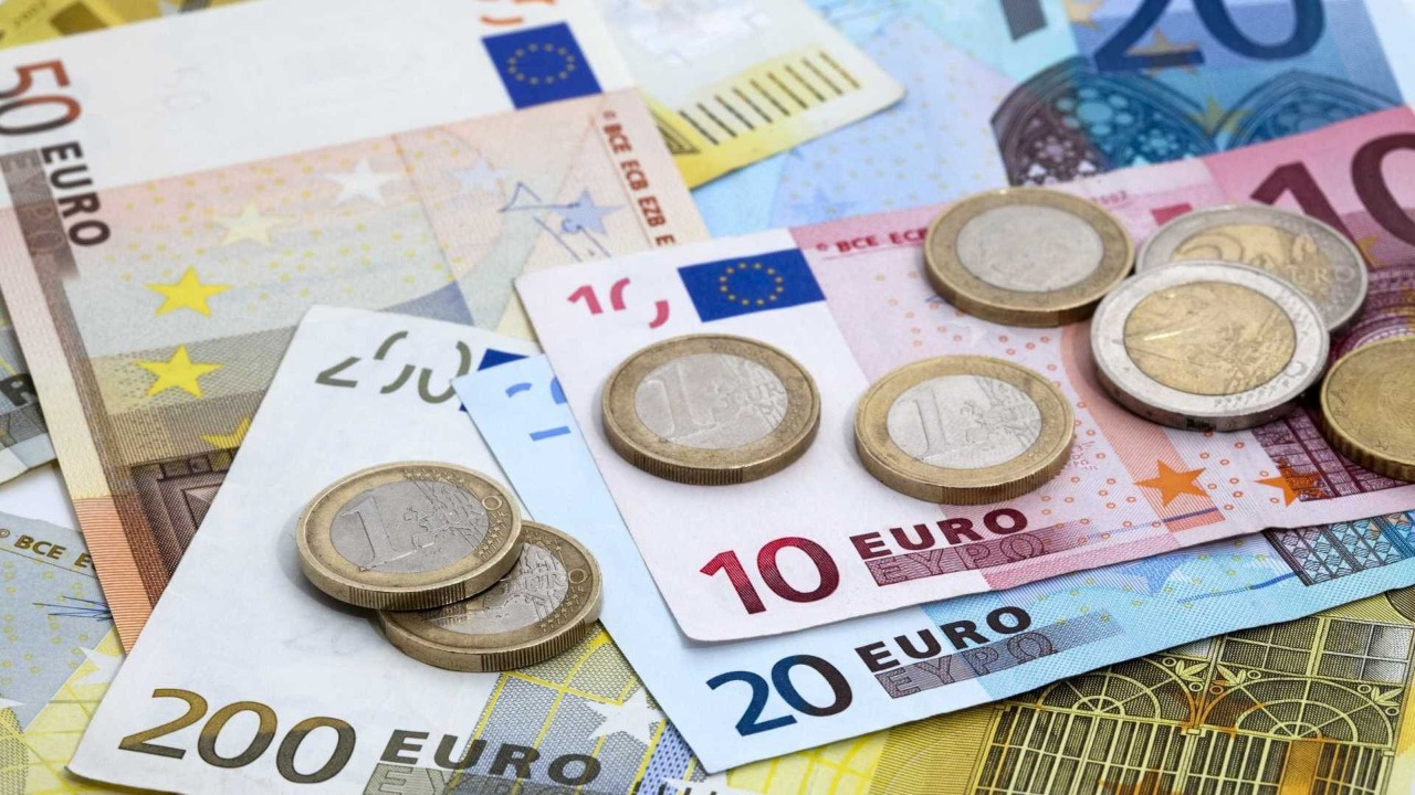 Euro, son 20 yılın en düşük seviyesinde