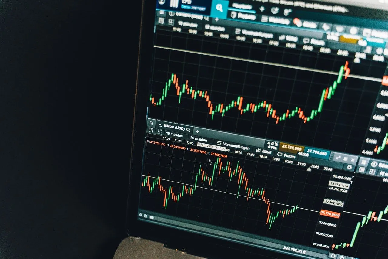 Teknik analiz bazlı 4 hisse önerisi: ARCLK, CEMTS, KORDS, SAHOL