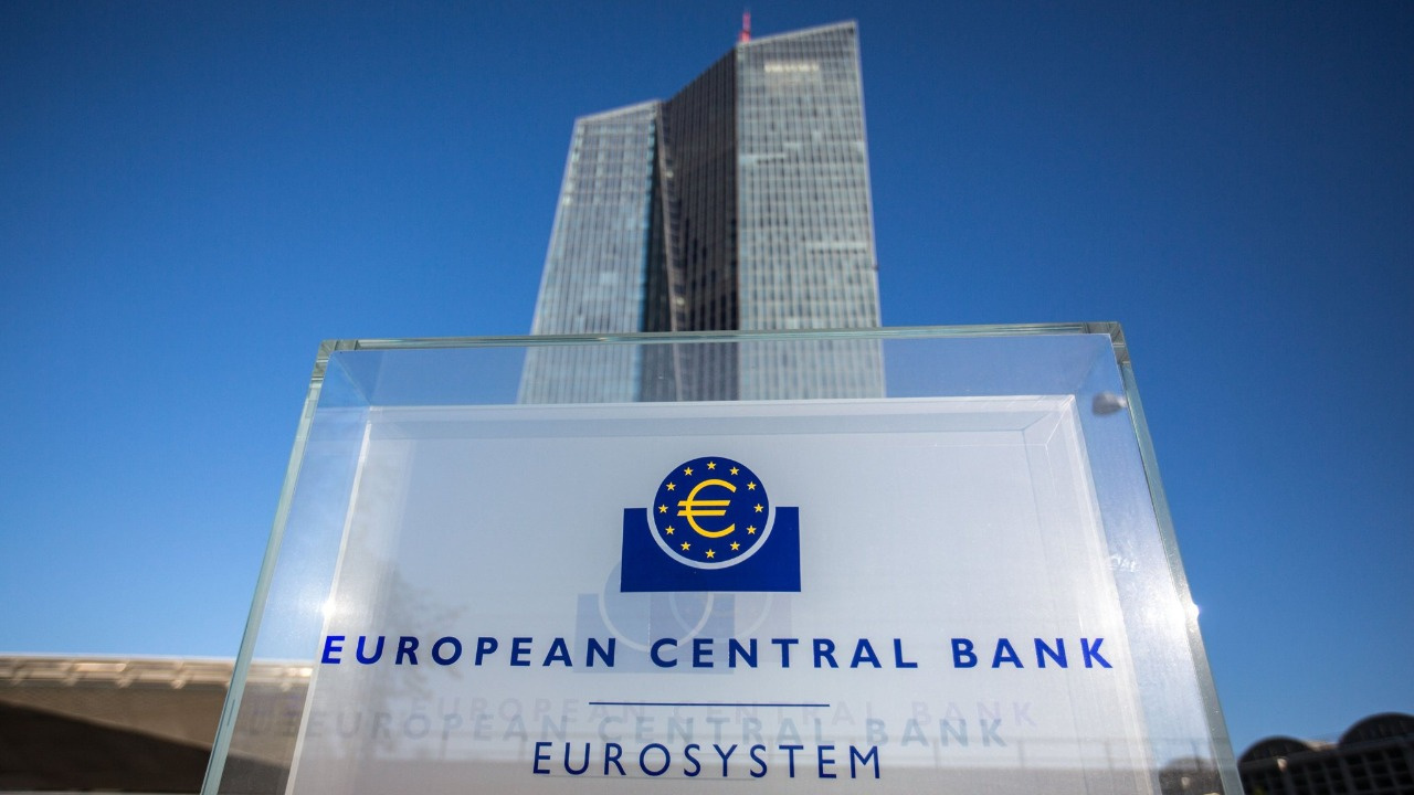 ECB'den faiz artırımına devam sinyali