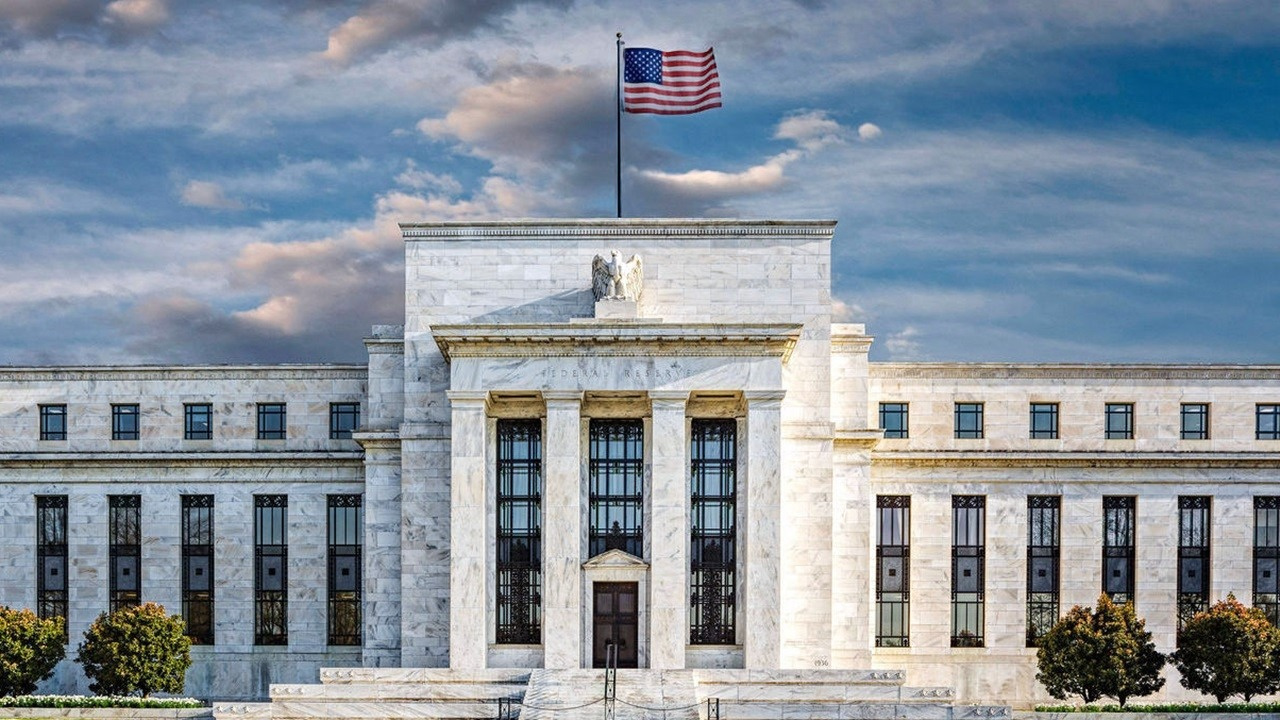 Fed  beklentileri karşıladı faizi sabit bıraktı