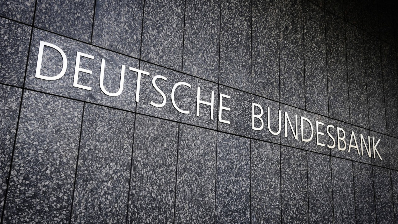 Bundesbank'tan daralma beklentisi