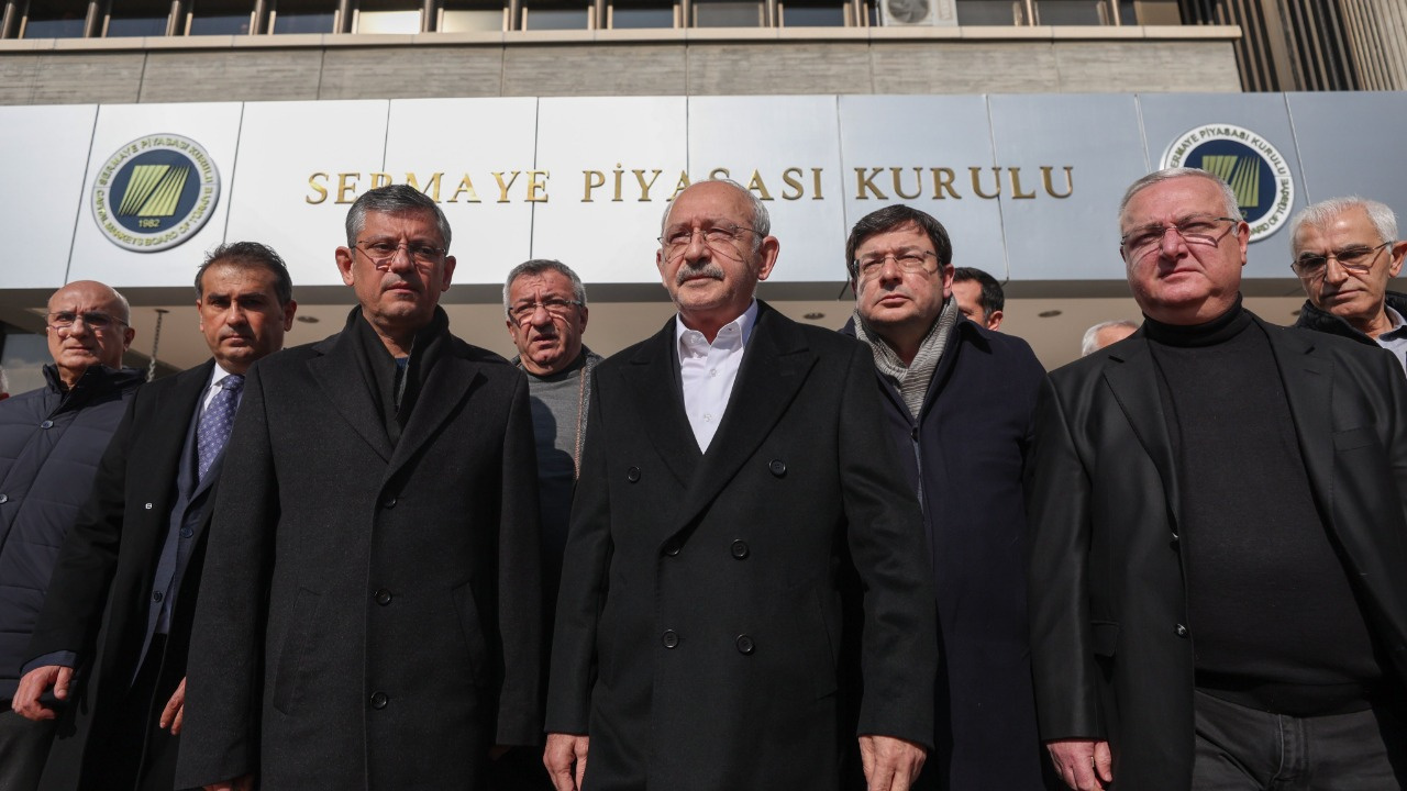 Kılıçdaroğlu SPK'ya gitti, istifasını istedi
