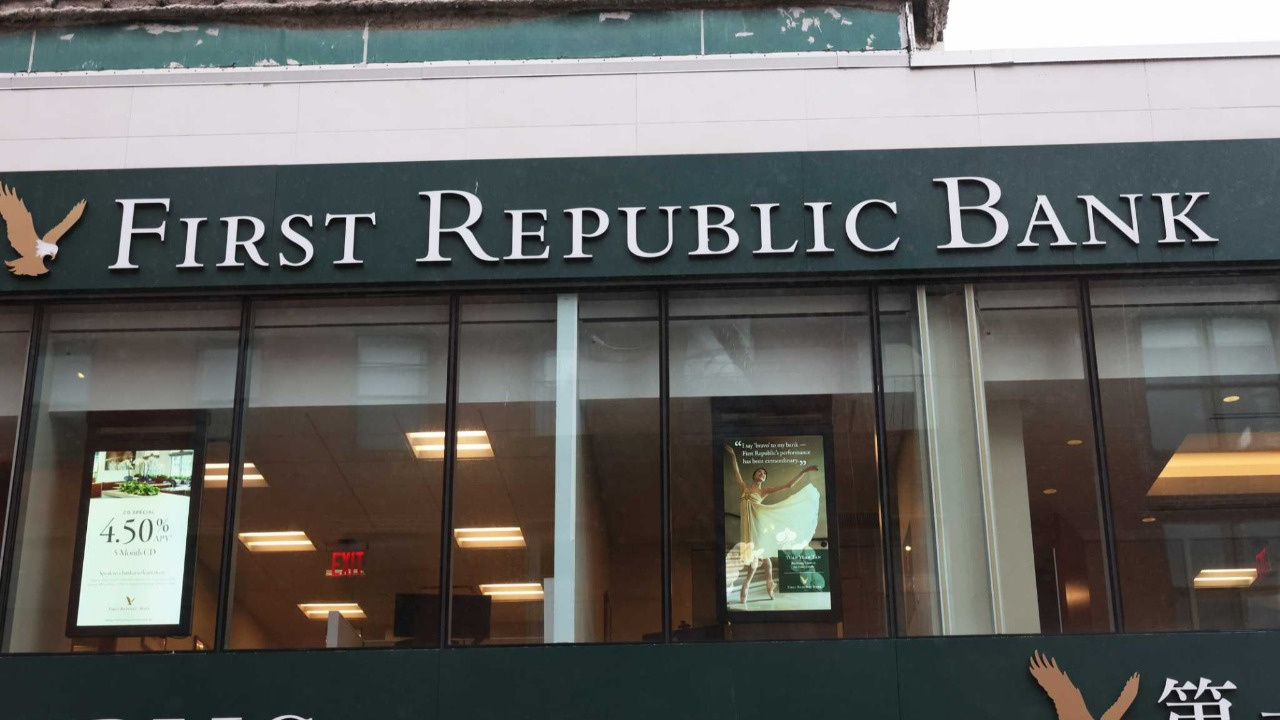 First Republic Bank hisselerinde açığa satış yapanlar 848 milyon dolar kazandı