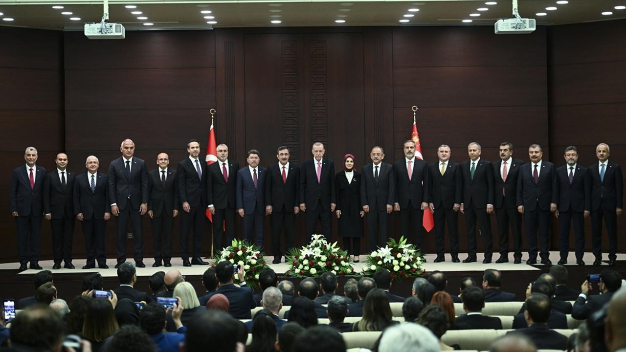 Cumhurbaşkanı Erdoğan Cumhurbaşkanlığı Kabinesini açıkladı