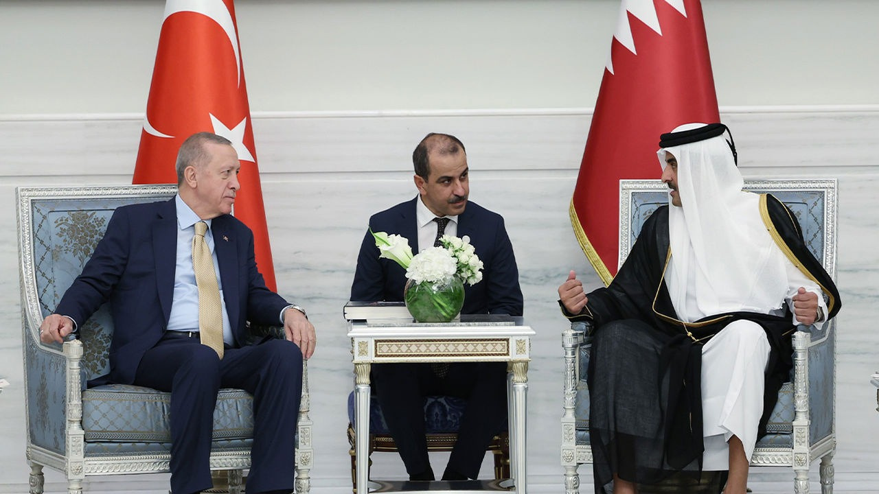 Cumhurbaşkanı Erdoğan, Katar Emiri Al Thani ile görüştü