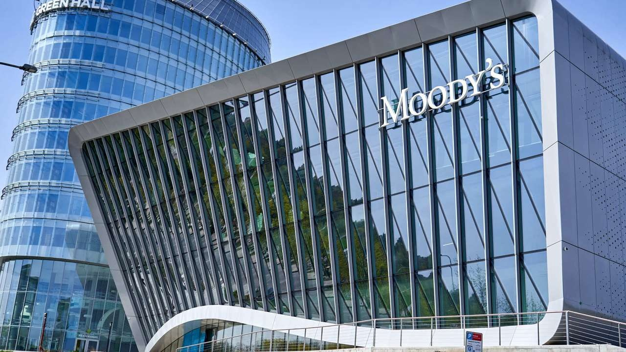 Moody's, 17 Türk bankasının görünümünü pozitife çevirdi