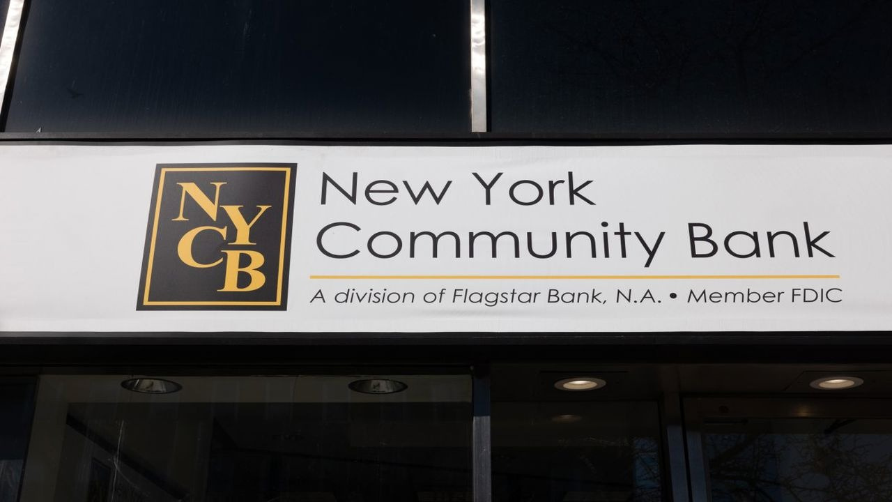 New York Community Bank'ın hisselerinde sert düşüş