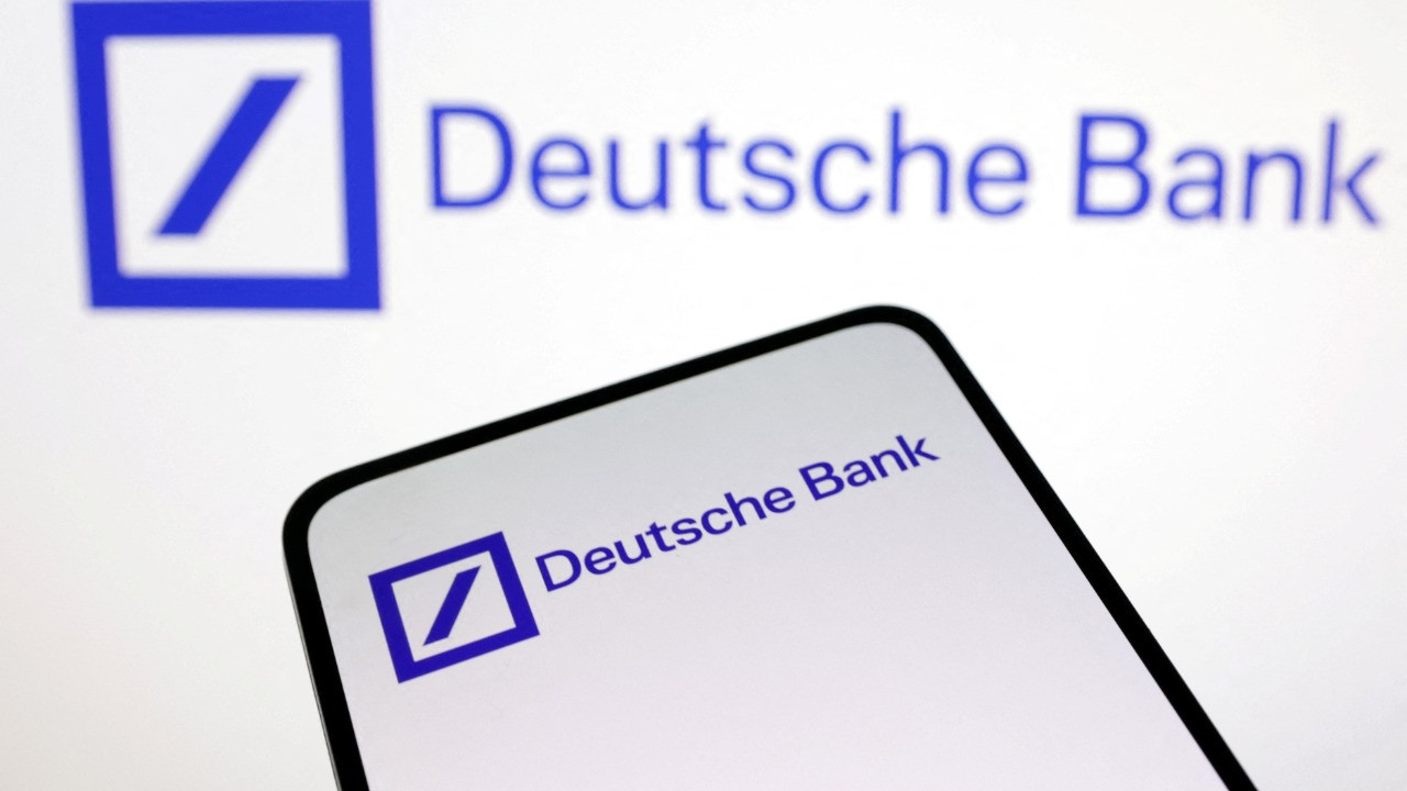 Deutsche Bank 111 yöneticiyi işten çıkardı