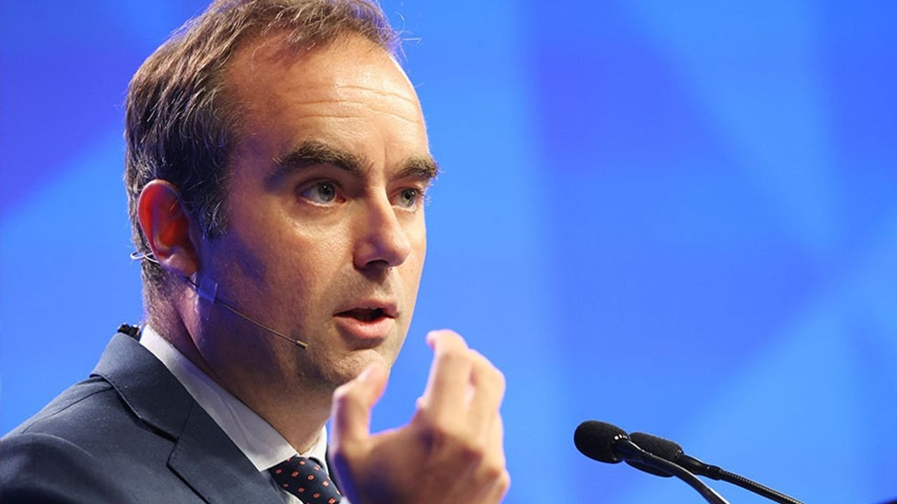 Fransa Başbakanı Sebastien Lecornu istifa etti