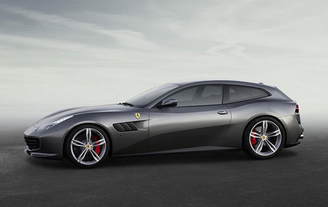 Cenevre'de Ferrari GTC4Lusso sürprizi